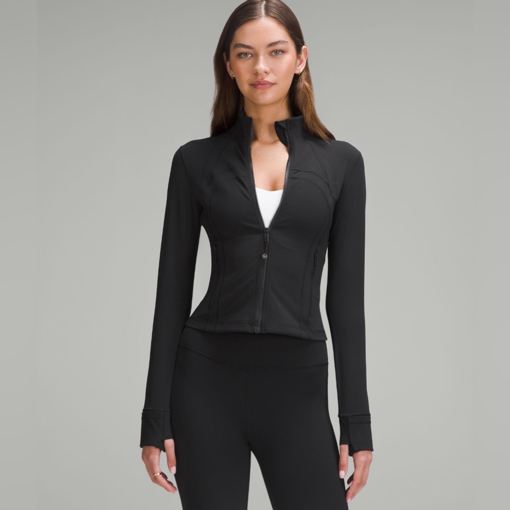 Black cropped define Women's Jacket